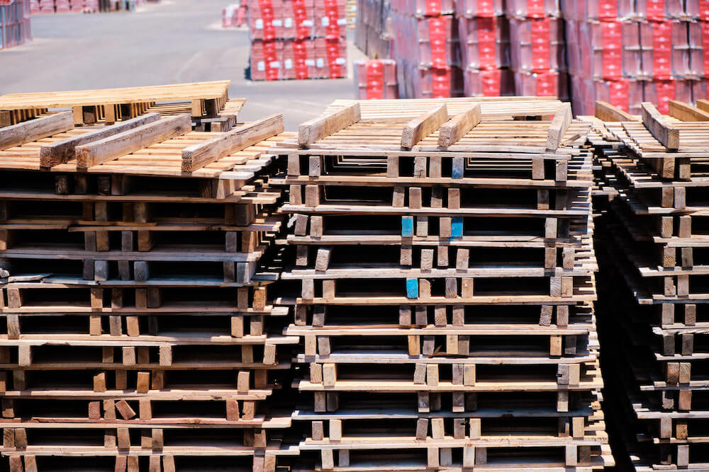 Wooden Pallets Stacked up (1)